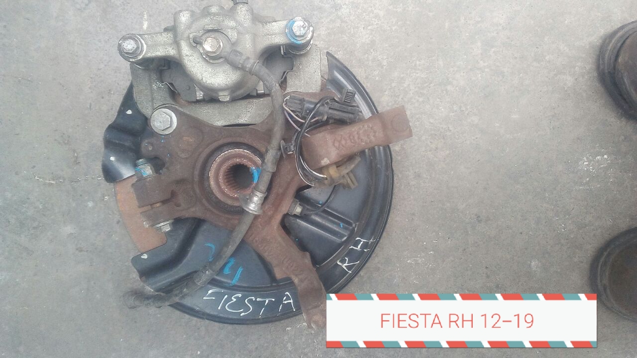 BOCAMAZA DELANTERA FORD FIESTA 2012 AL 2019